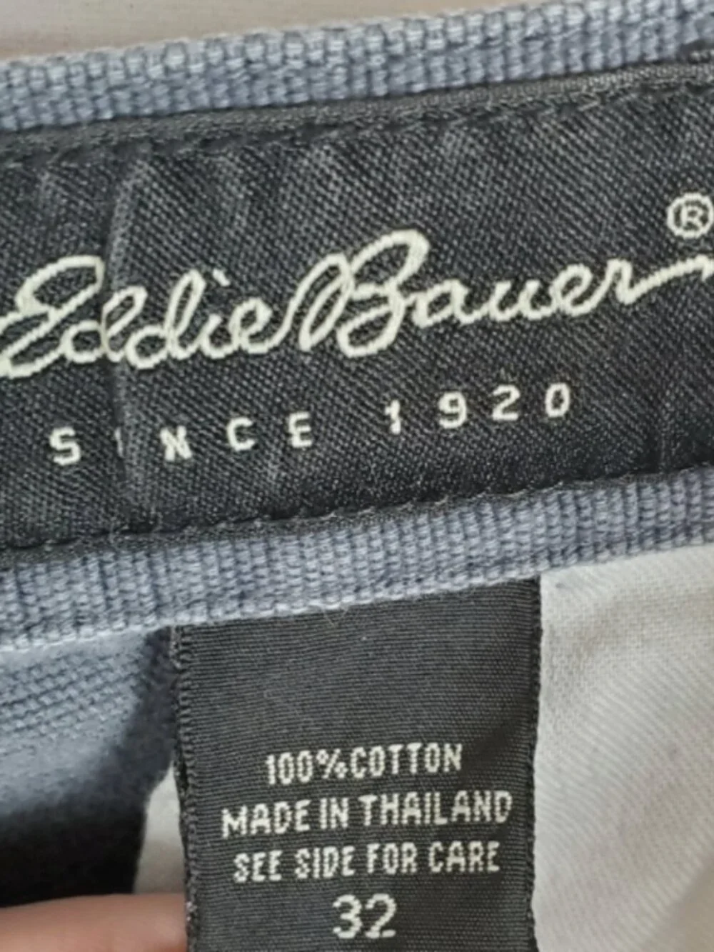 Eddie Bauer Button Fly Cargo Shorts‎ Men's Size 32 Gray 100% Cotton